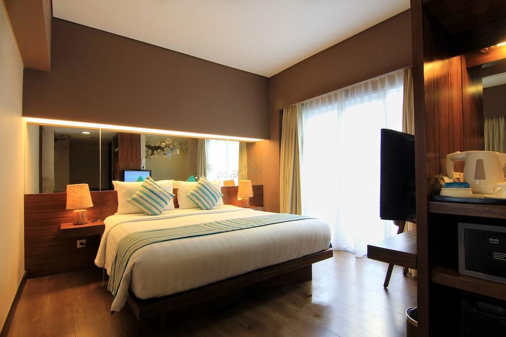 Grand Ixora Kuta Resort Extérieur photo